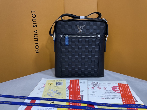 スーパーコピーブランドバッグ正面デザイン